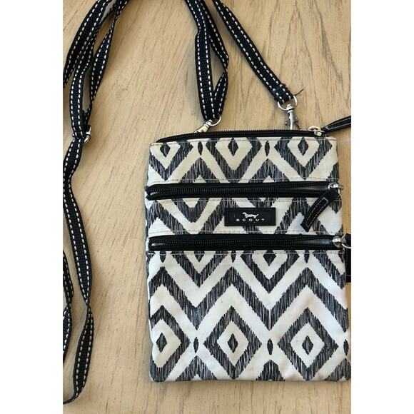Scout Sally Go Lightly Purse Retro Geometric Concert Festival Crossbody Bag - Picture 1 of 9